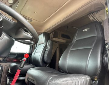 2021 Peterbilt 389 Glider Kit 421oneta