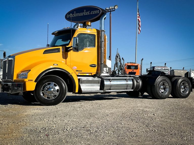 2020 KENWORTH T880 DAYCAB photo 1