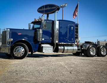 2020 Peterbilt 389 Sleeper 639271