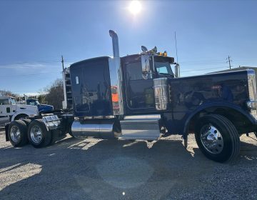 2020 Peterbilt 389 Sleeper 639271