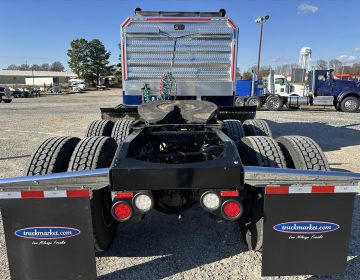 2020 Peterbilt 389 Sleeper 639271