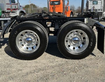 2020 Peterbilt 389 Sleeper 639271