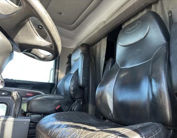 2020 Peterbilt 389 Sleeper 639271