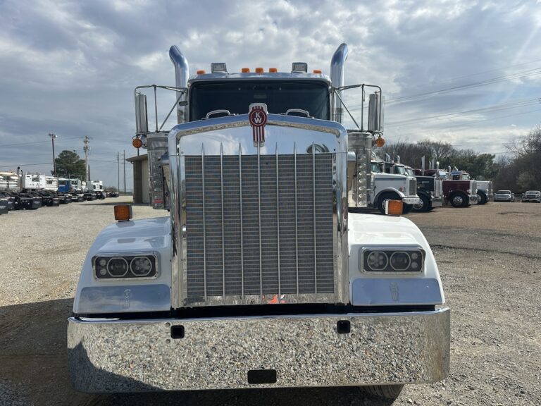 2015 KENWORTH W900L DAYCAB GLIDER KIT photo 2