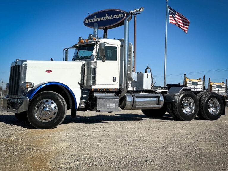 2016 PETERBILT 389 DAYCAB GLIDER KIT photo 1