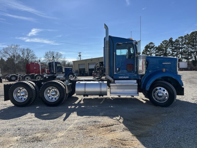 2023 KENWORTH W900 DAYCAB photo 4