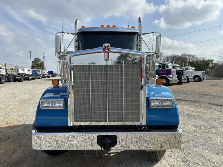 2023 KENWORTH W900 DAYCAB photo 2