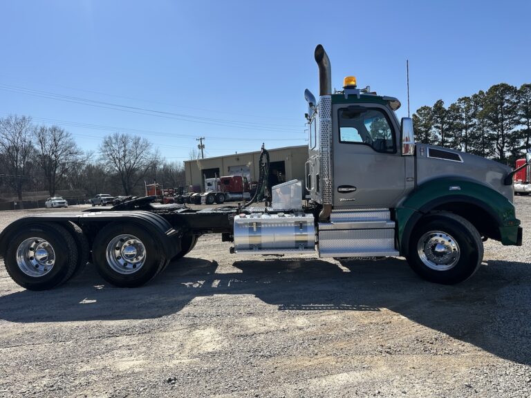 2022 KENWORTH T880 DAYCAB photo 4
