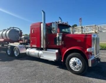 2020 Peterbilt 389 Sleeper 723474