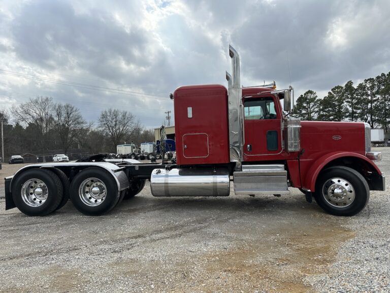 2020 PETERBILT 389 SLEEPER photo 4