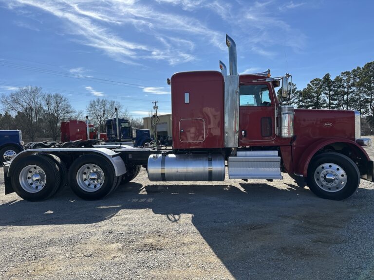 2020 PETERBILT 389 SLEEPER photo 4