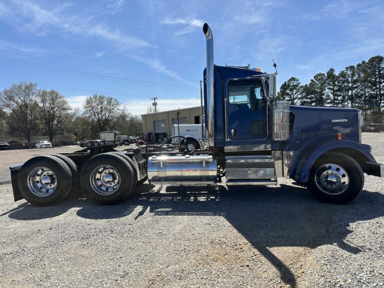 2019 KENWORTH W900L DAYCAB GLIDER KIT photo 4