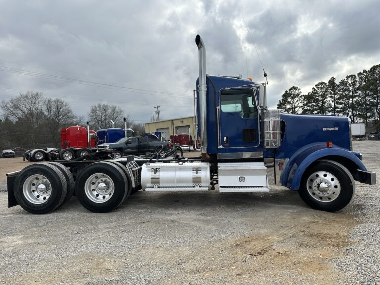 2019 KENWORTH W900L DAYCAB GLIDER KIT photo 2