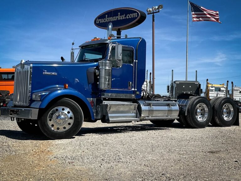 2019 KENWORTH W900L DAYCAB GLIDER KIT photo 2