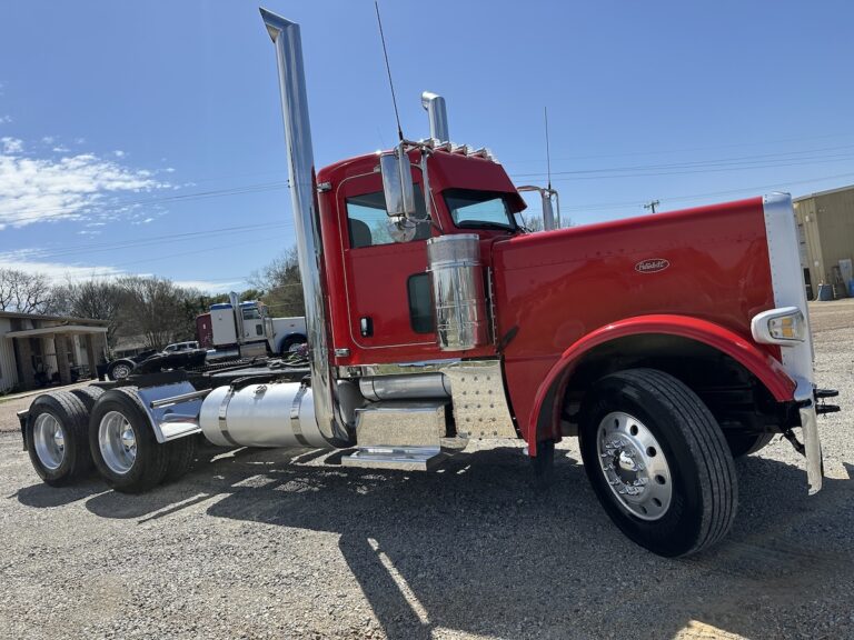 2015 PETERBILT  389 DAYCAB GLIDER KIT photo 3