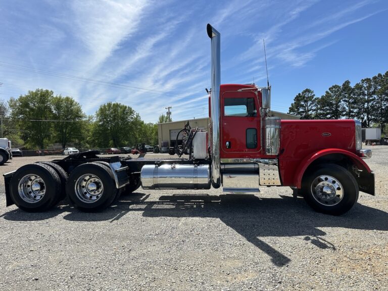2015 PETERBILT  389 DAYCAB GLIDER KIT photo 4