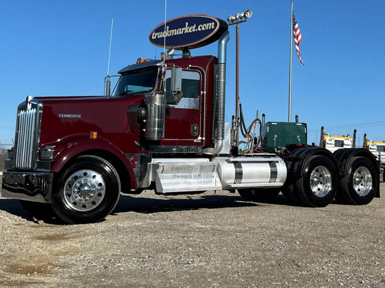 2023 KENWORTH W900L DAYCAB 134962