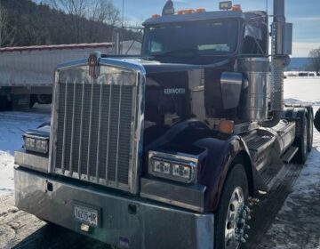 2023 Kenworth W900l Daycab 134962