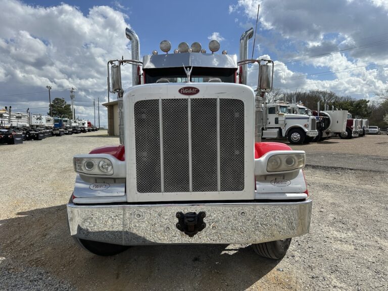 2015 PETERBILT 389 DAYCAB GLIDER KIT photo 2