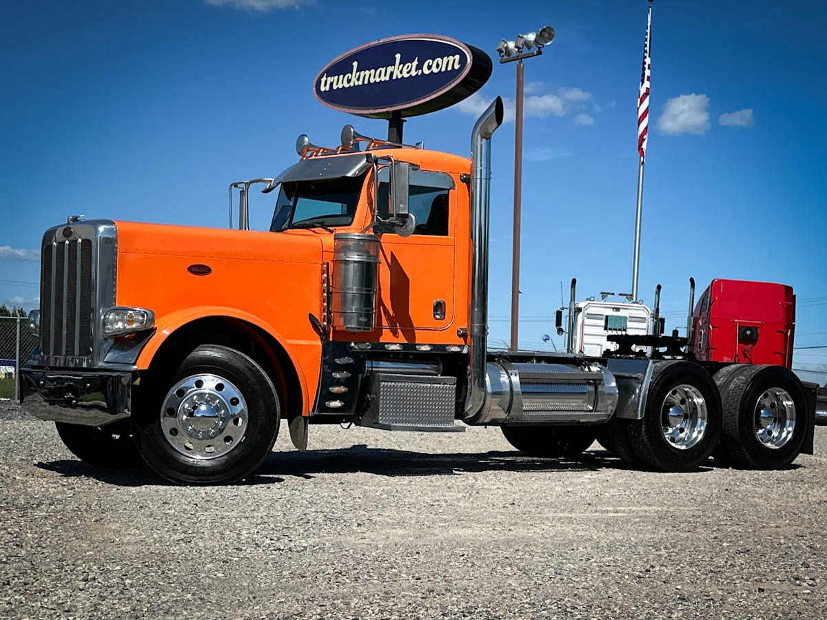 2014 PETERBILT 389 DAYCAB GLIDER KIT