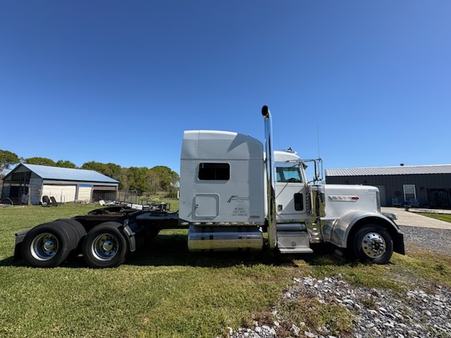 2016 PETERBILT 389 PRIDE & CLASS PRE ELOG GLIDER KIT photo 2