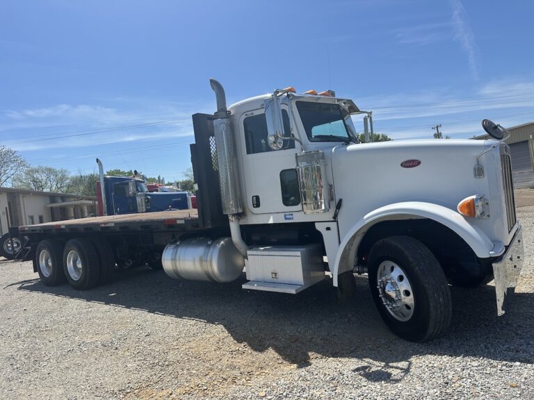 2009 PETERBILT 367 FLATBED TRUCK photo 3