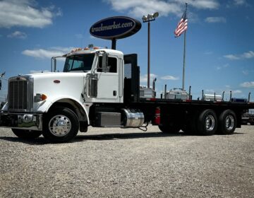 2009 Peterbilt 367 Flatbed Truck 773462