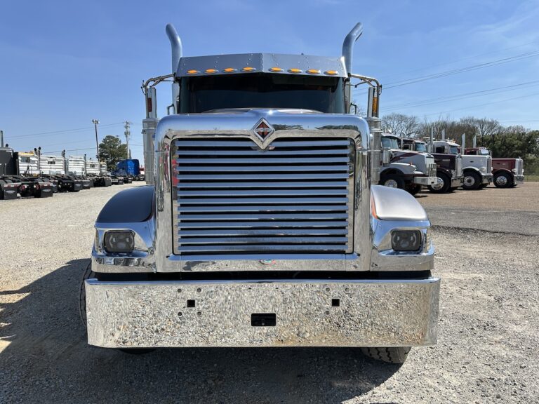 2016 INTERNATIONAL 9900i TRI AXLE SLEEPER photo 2