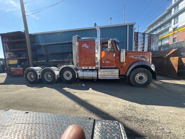2016 INTERNATIONAL 9900i TRI AXLE SLEEPER