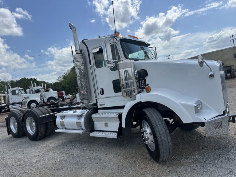 2016 KENWORTH T800 DAYCAB GLIDER KIT photo 3