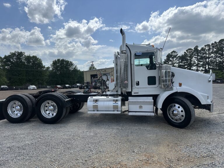 2016 KENWORTH T800 DAYCAB GLIDER KIT photo 4