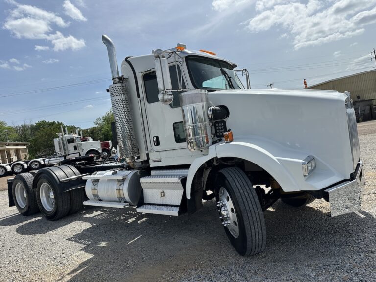 2016 KENWORTH T800 DAYCAB GLIDER KIT photo 3