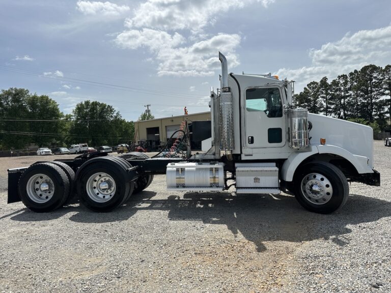 2016 KENWORTH T800 DAYCAB GLIDER KIT photo 4