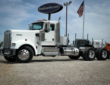 2018 Kenworth W900 Daycab 213837