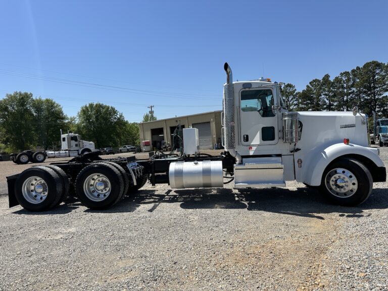 2018 KENWORTH W900 DAYCAB photo 4