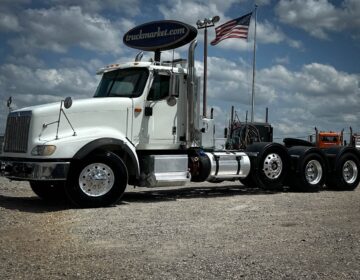 2015 INTERNATIONAL 5900 TRI AXLE DAYCAB 666573