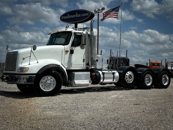 2015 INTERNATIONAL 5900 TRI AXLE DAYCAB 666573