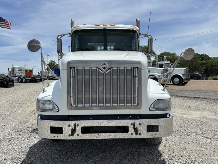 2015 INTERNATIONAL 5900 TRI AXLE DAYCAB photo 2