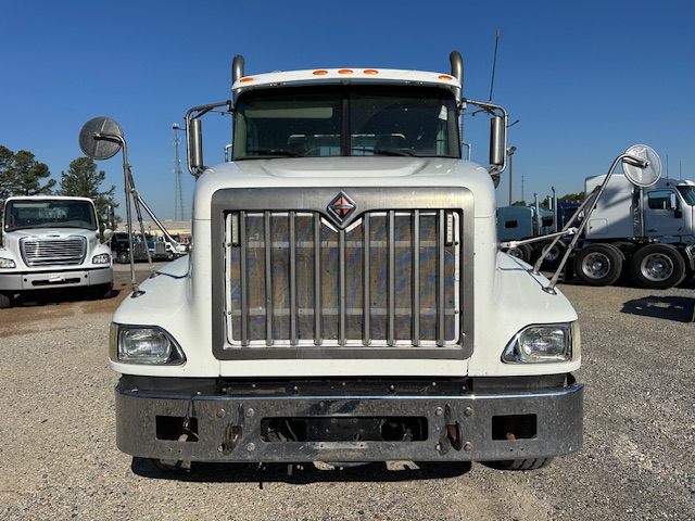 2015 INTERNATIONAL 5900 TRI AXLE DAYCAB photo 2