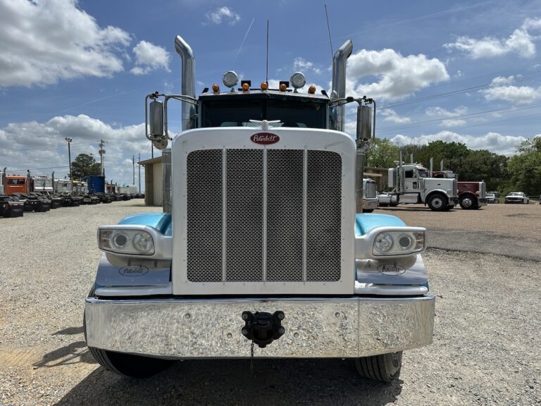 2019 PETERBILT 389 DAYCAB GLIDER KIT photo 2