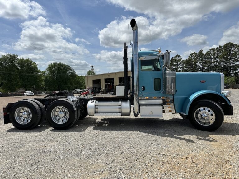 2019 PETERBILT 389 DAYCAB GLIDER KIT photo 4