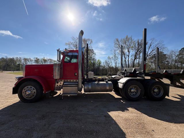 2018 PETERBILT 389 DAYCAB GLIDER KIT photo 2