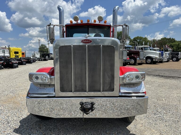 2018 PETERBILT 389 DAYCAB GLIDER KIT photo 2