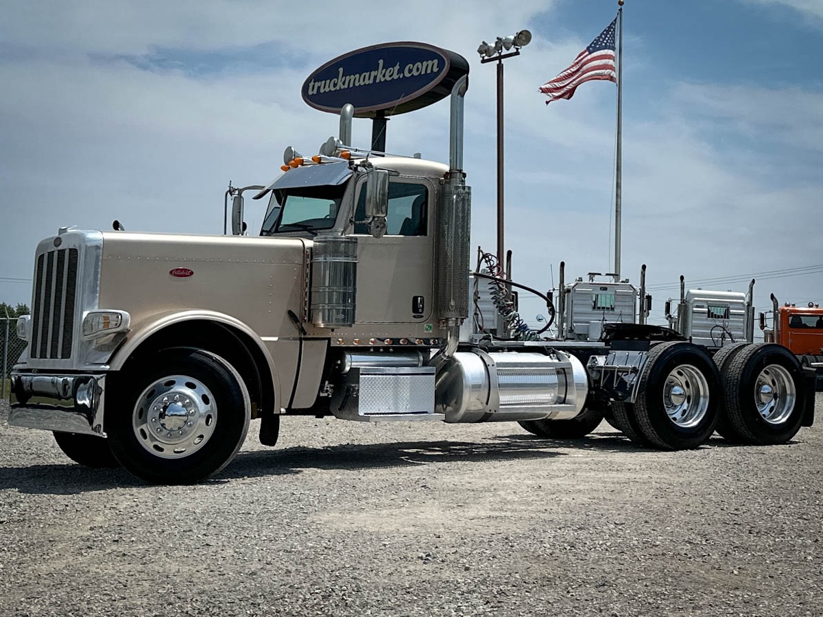 2016 PETERBILT 389 DAYCAB GLIDER KIT 341326