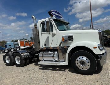 2020 Freightliner Coronado Daycab Glider Kit Me6220