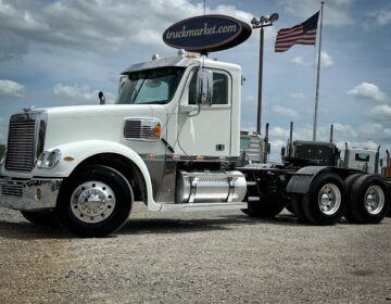 2020 Freightliner Coronado Daycab Glider Kit Me6220