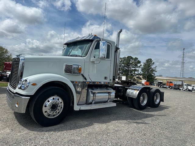 2020 FREIGHTLINER CORONADO DAYCAB GLIDER KIT photo 2