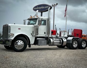 2023 Peterbilt 389 Daycab 798268