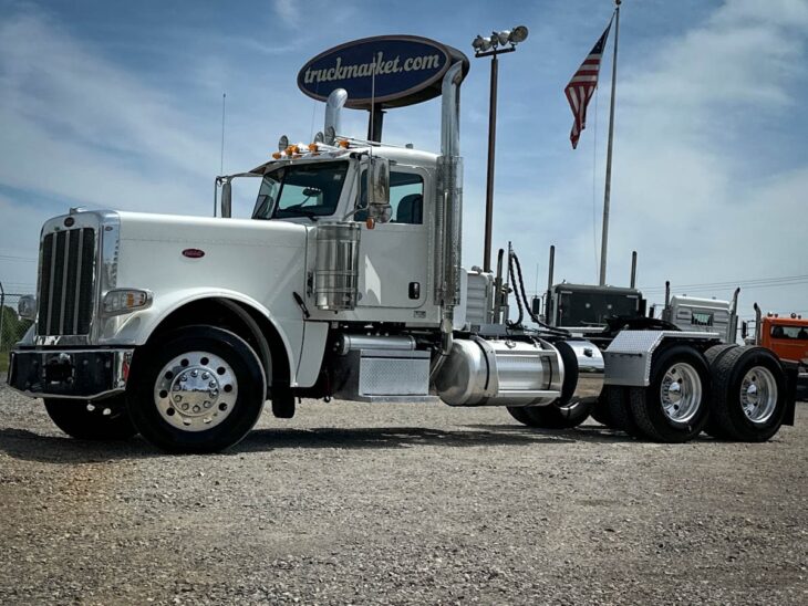 2023 PETERBILT 389 DAYCAB 798268