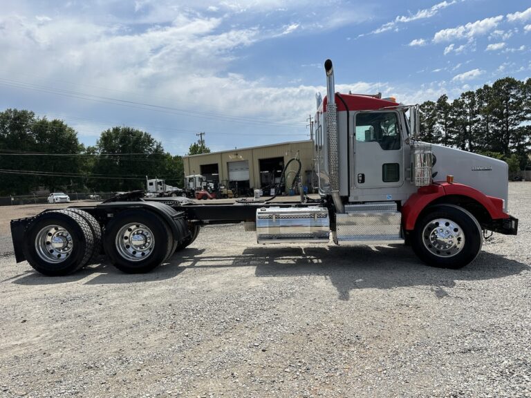 2016 KENWORTH T800 DAYCAB photo 4